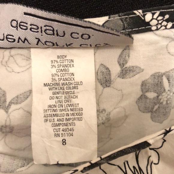 🔥5 for $25🔥 Floral Skirt - Picture 3 of 3